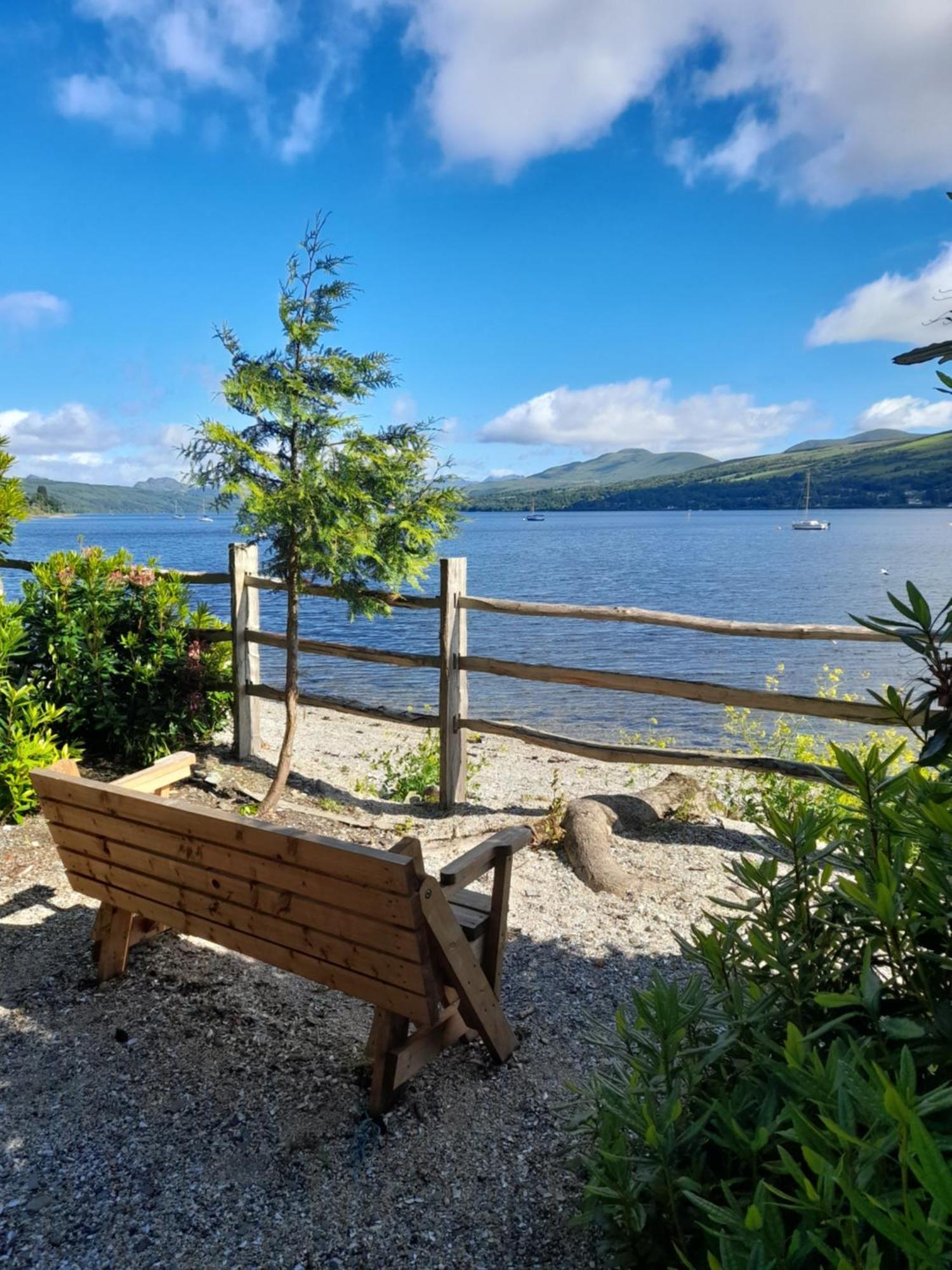 Cosy Lochside Cottage With Mountain And Sea Views Clynder المظهر الخارجي الصورة