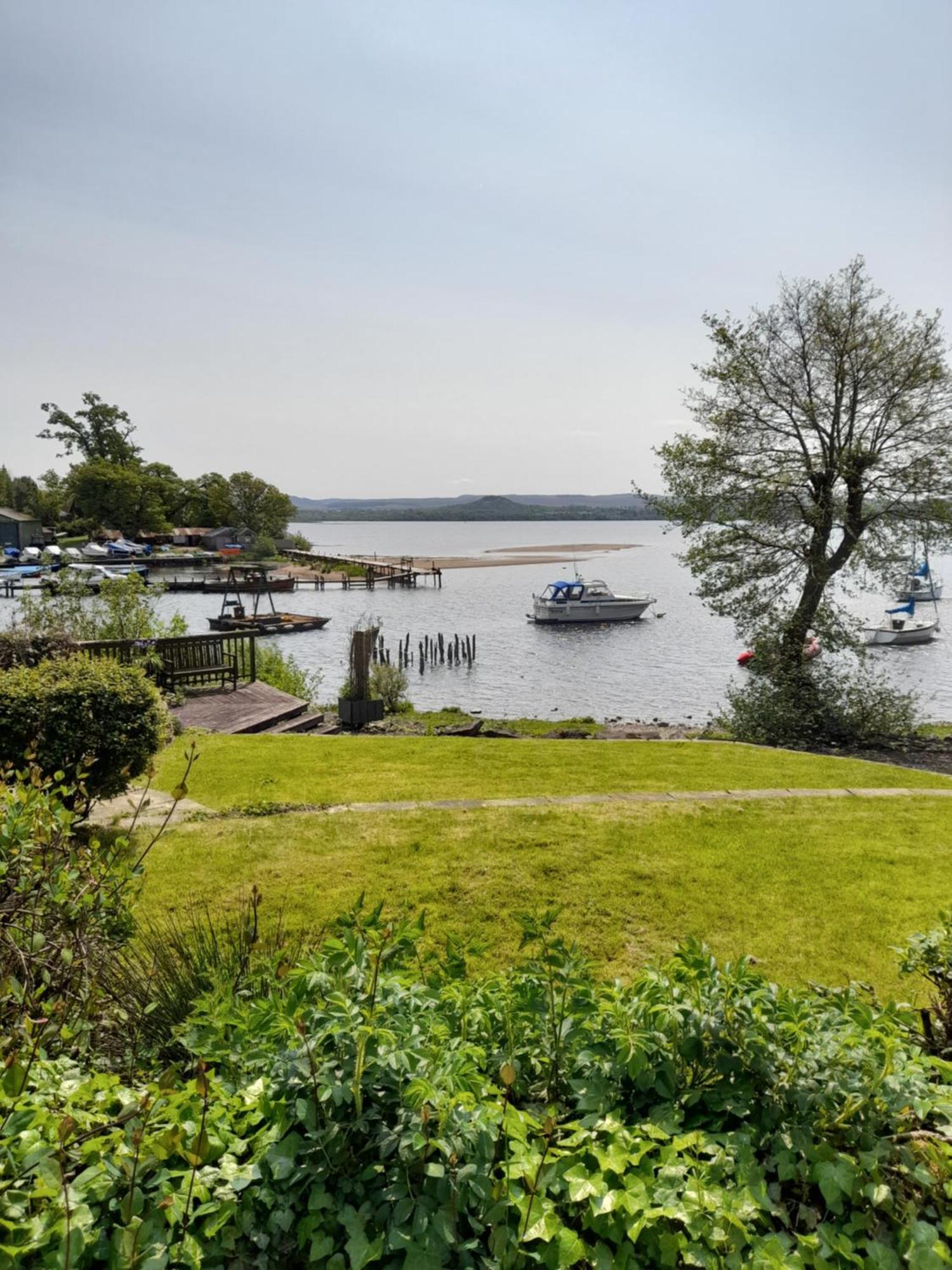 Cosy Lochside Cottage With Mountain And Sea Views Clynder المظهر الخارجي الصورة