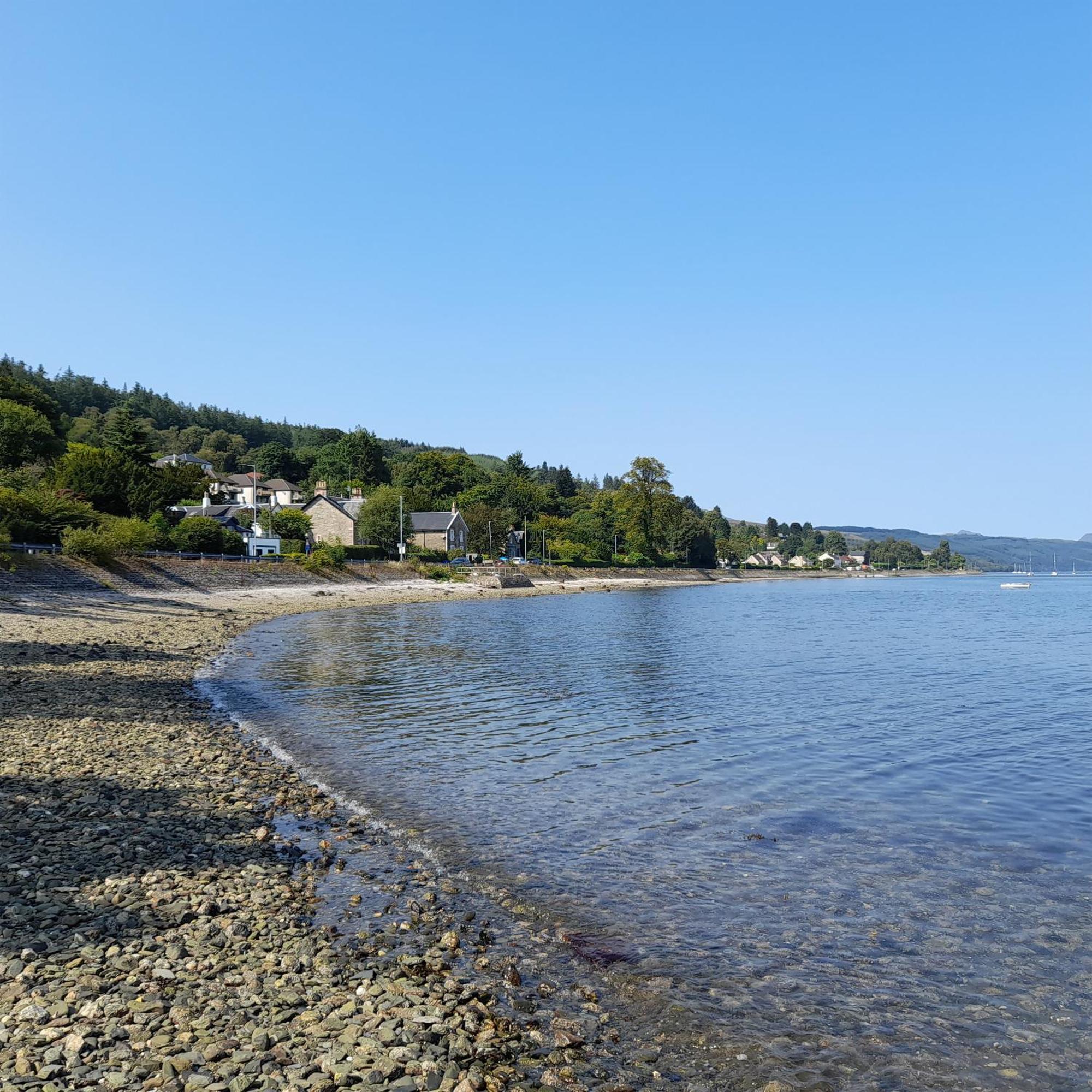 Cosy Lochside Cottage With Mountain And Sea Views Clynder المظهر الخارجي الصورة